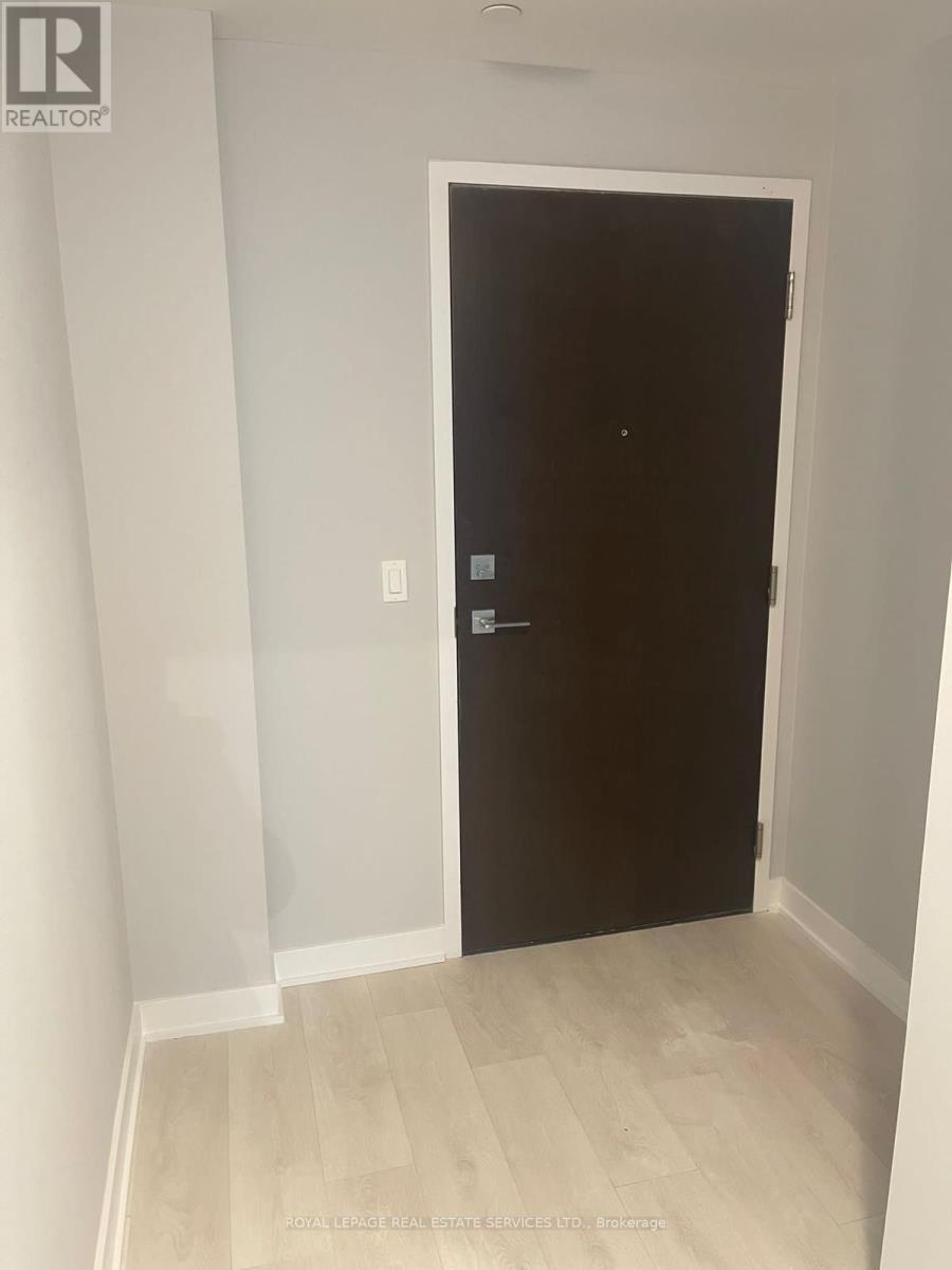 1911 - 2221 Yonge Street, Toronto, Ontario  M4S 2B4 - Photo 2 - C12729570