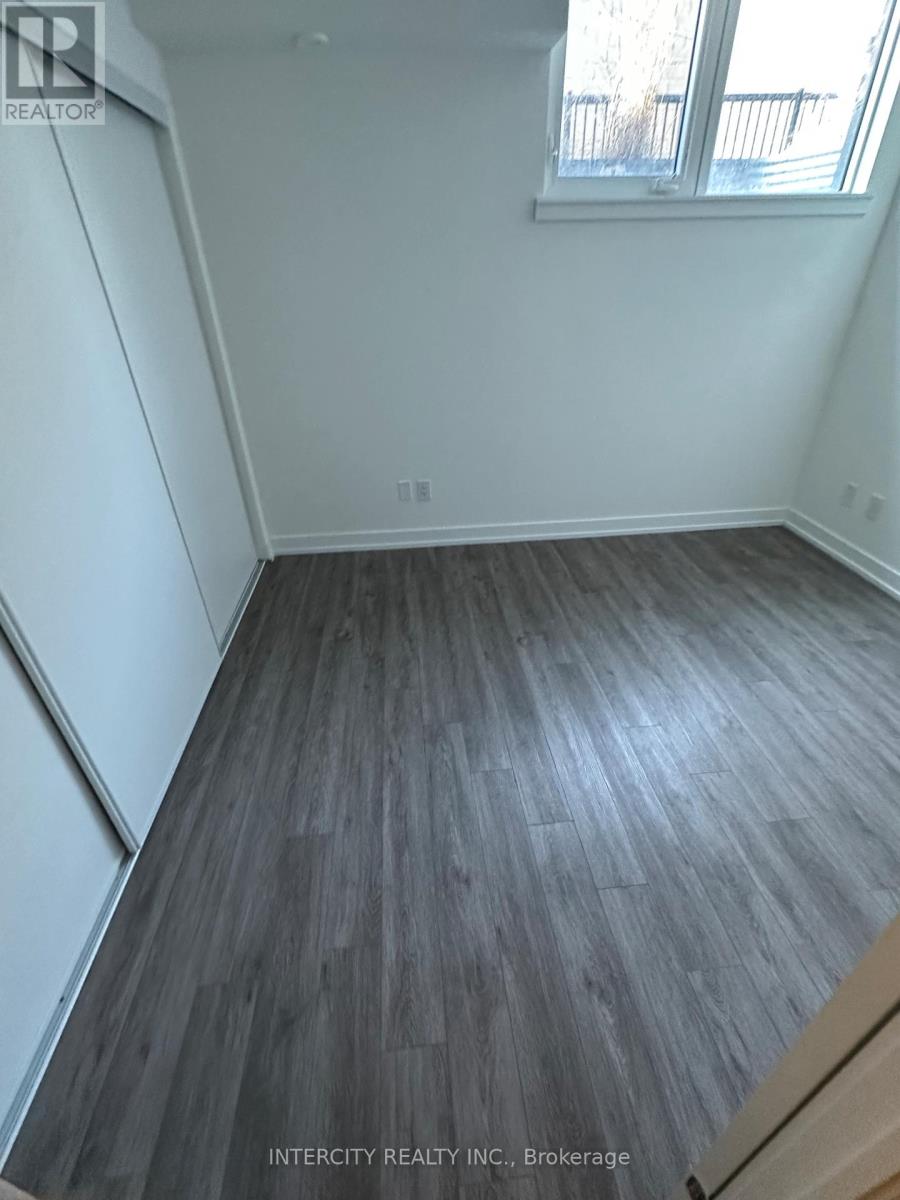 3 - 871 Sheppard Avenue, Toronto, Ontario  M3H 2T4 - Photo 2 - C12729610