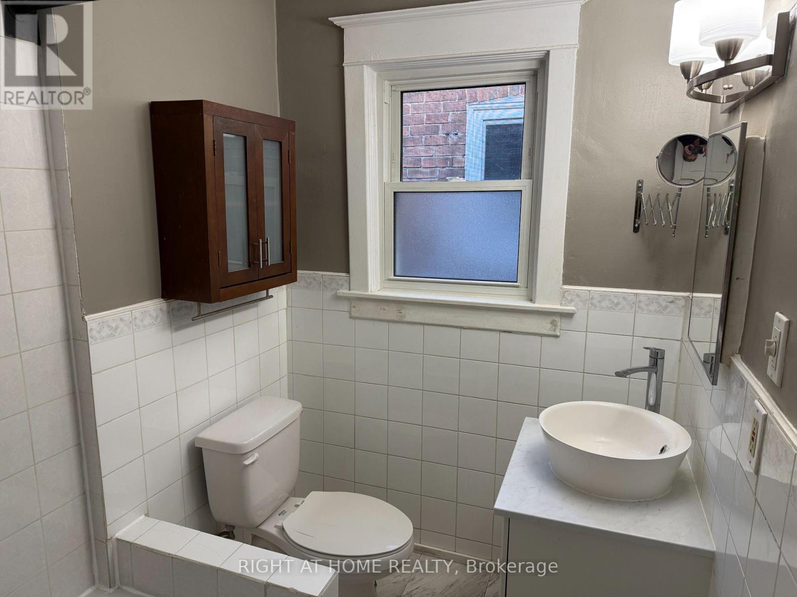 304 Soudan Avenue, Toronto, Ontario  M4S 1W5 - Photo 11 - C12729620