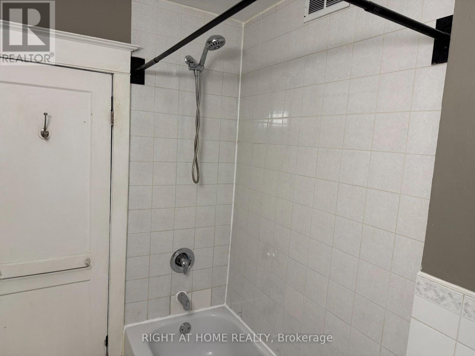 304 Soudan Avenue, Toronto, Ontario  M4S 1W5 - Photo 12 - C12729620