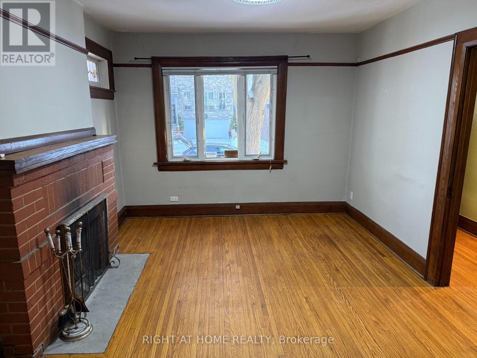 304 Soudan Avenue, Toronto, Ontario  M4S 1W5 - Photo 4 - C12729620