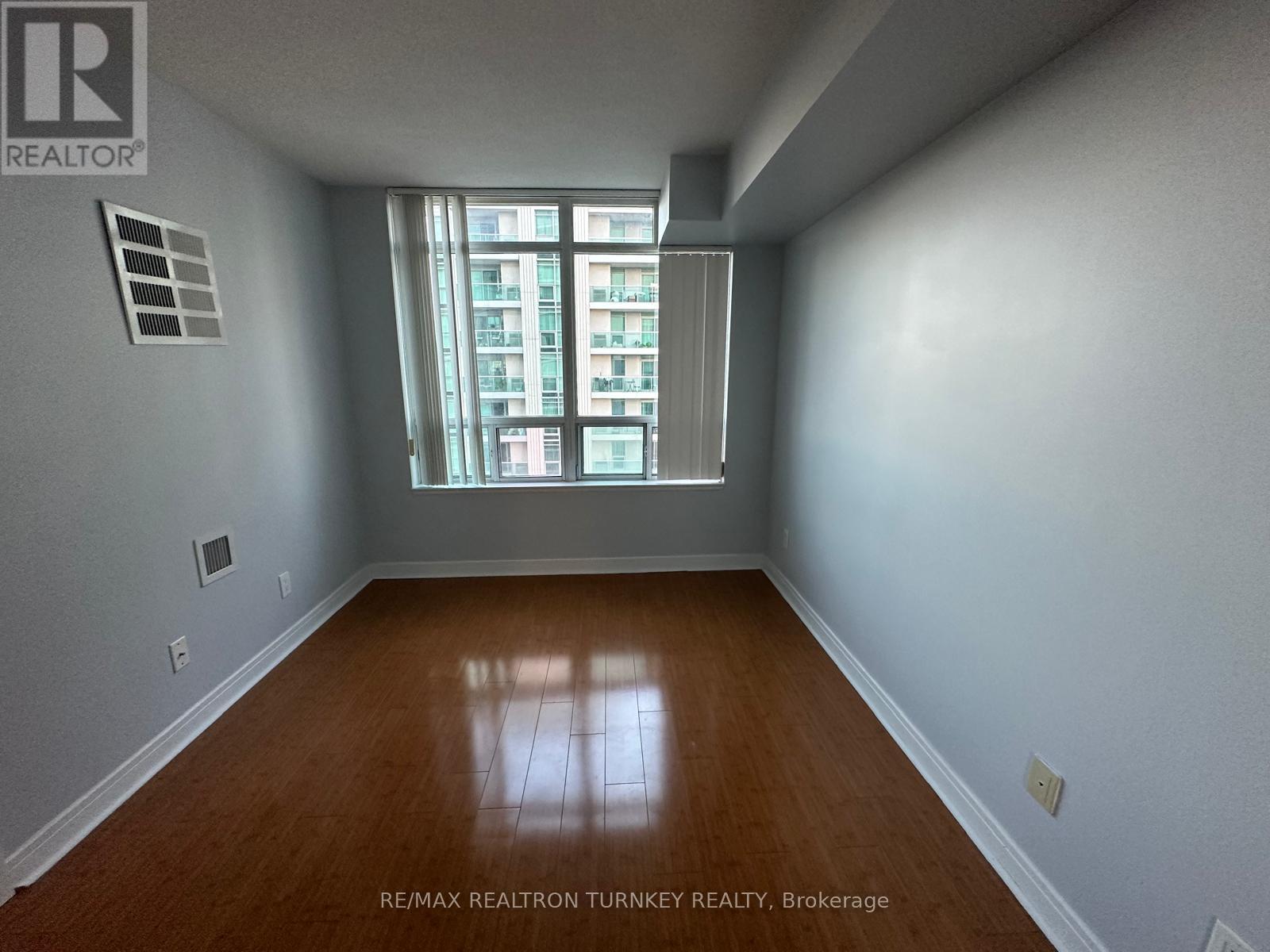 2010 - 35 Bales Avenue, Toronto, Ontario  M2N 7L7 - Photo 9 - C12729626