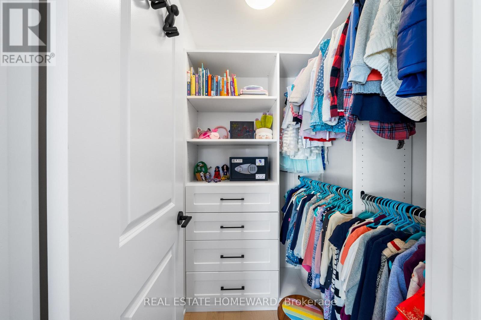 1344 Gull Crossing, Pickering, Ontario  L1W 0B7 - Photo 31 - E12729576