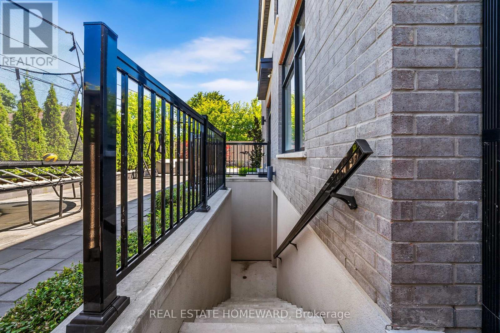 1344 Gull Crossing, Pickering, Ontario  L1W 0B7 - Photo 42 - E12729576