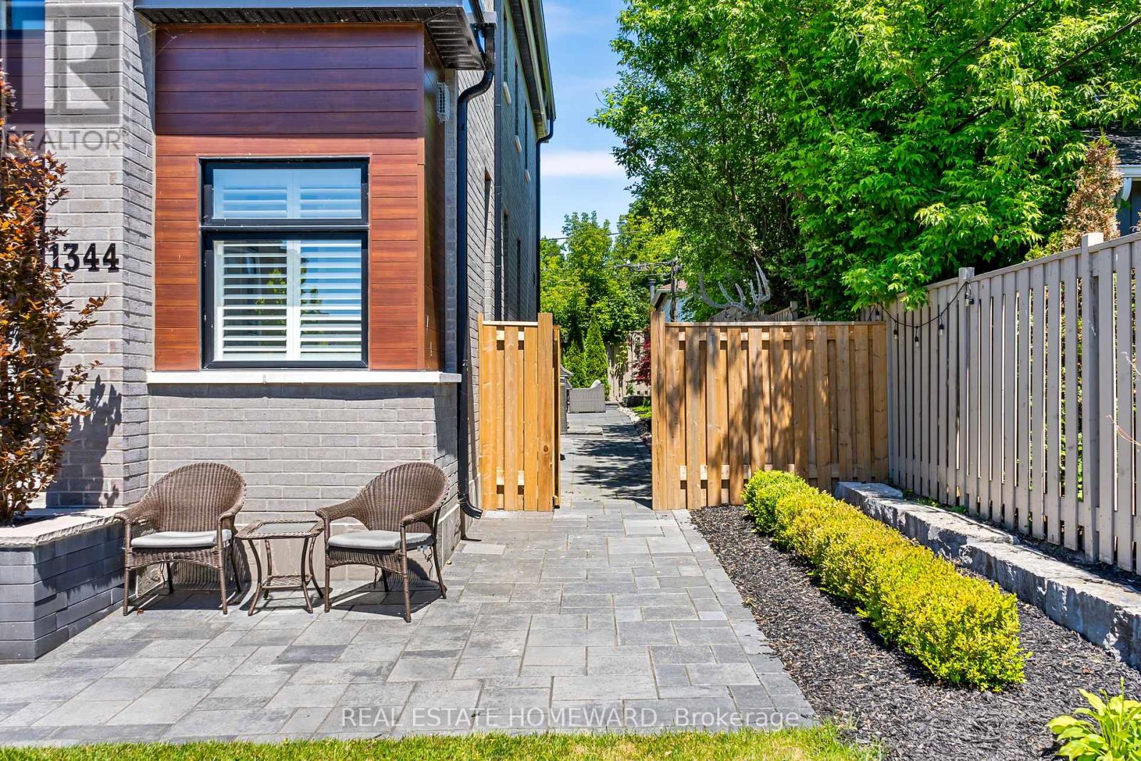 1344 Gull Crossing, Pickering, Ontario  L1W 0B7 - Photo 48 - E12729576