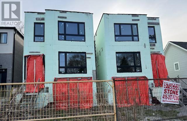 42 AUGUST AVENUE, Toronto, Ontario