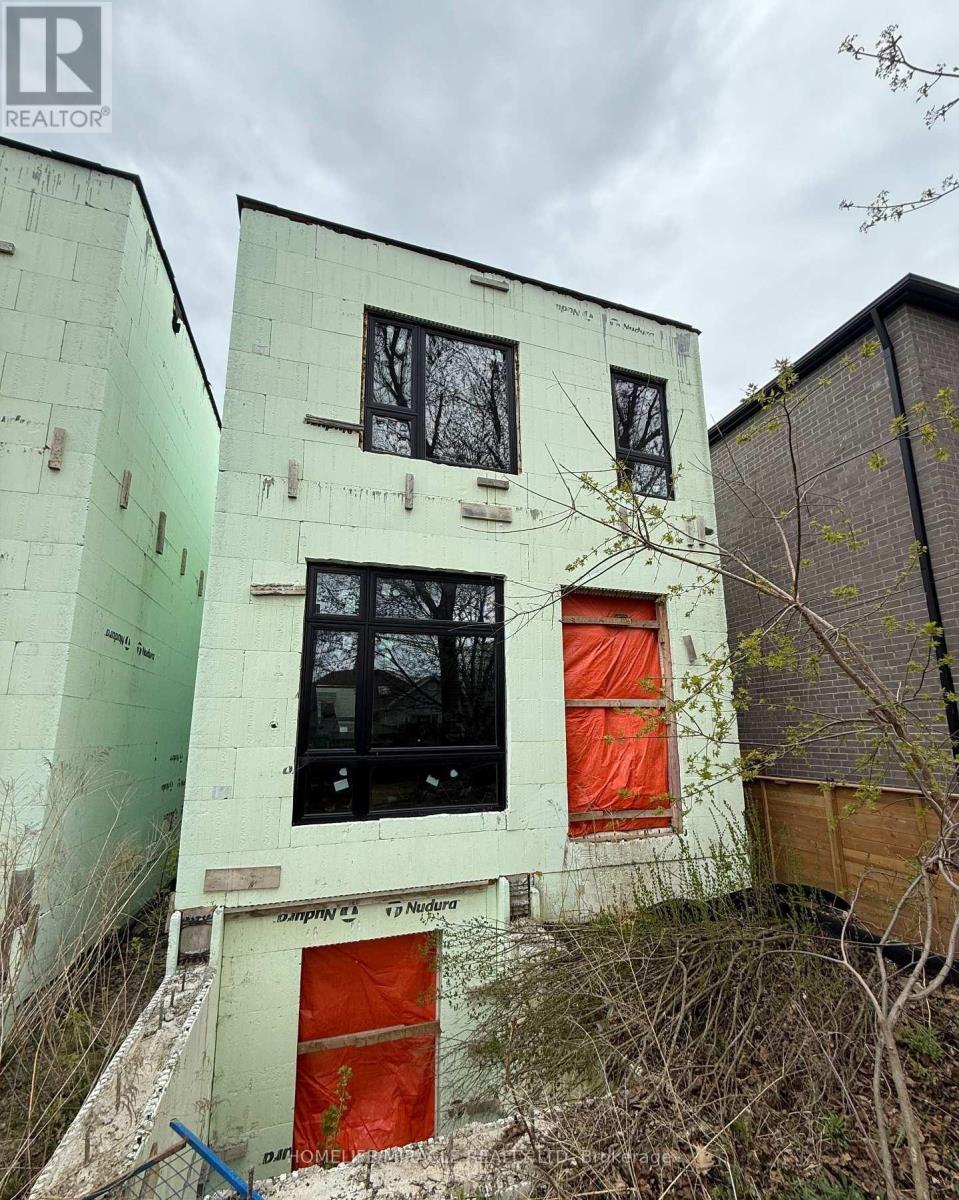 42 August Avenue, Toronto, Ontario  M1L 3M9 - Photo 3 - E12729636