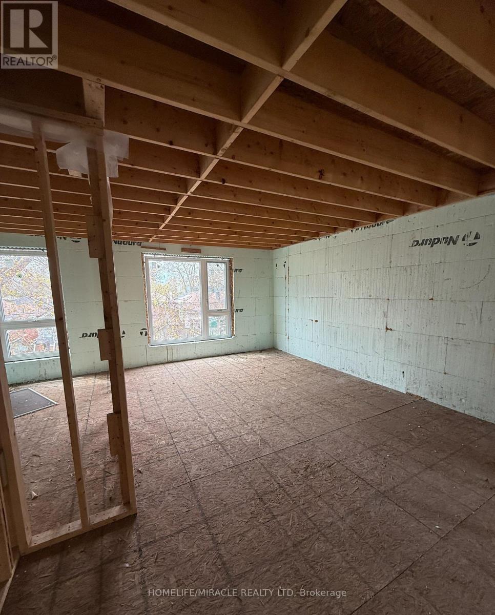 42 August Avenue, Toronto, Ontario  M1L 3M9 - Photo 7 - E12729636