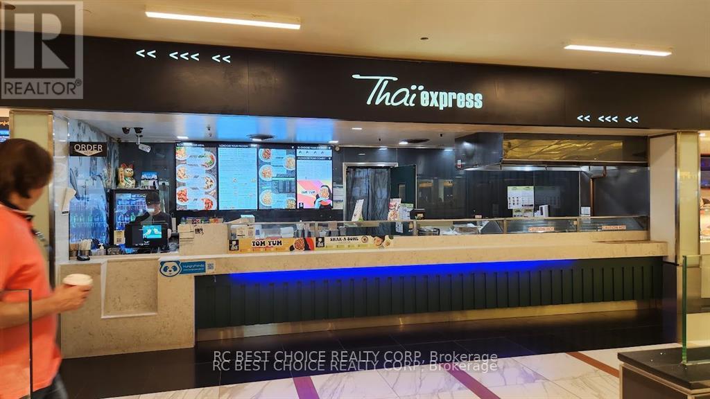 1-134 - 100 City Centre Drive, Mississauga, Ontario  L5B 2C9 - Photo 4 - W12729578