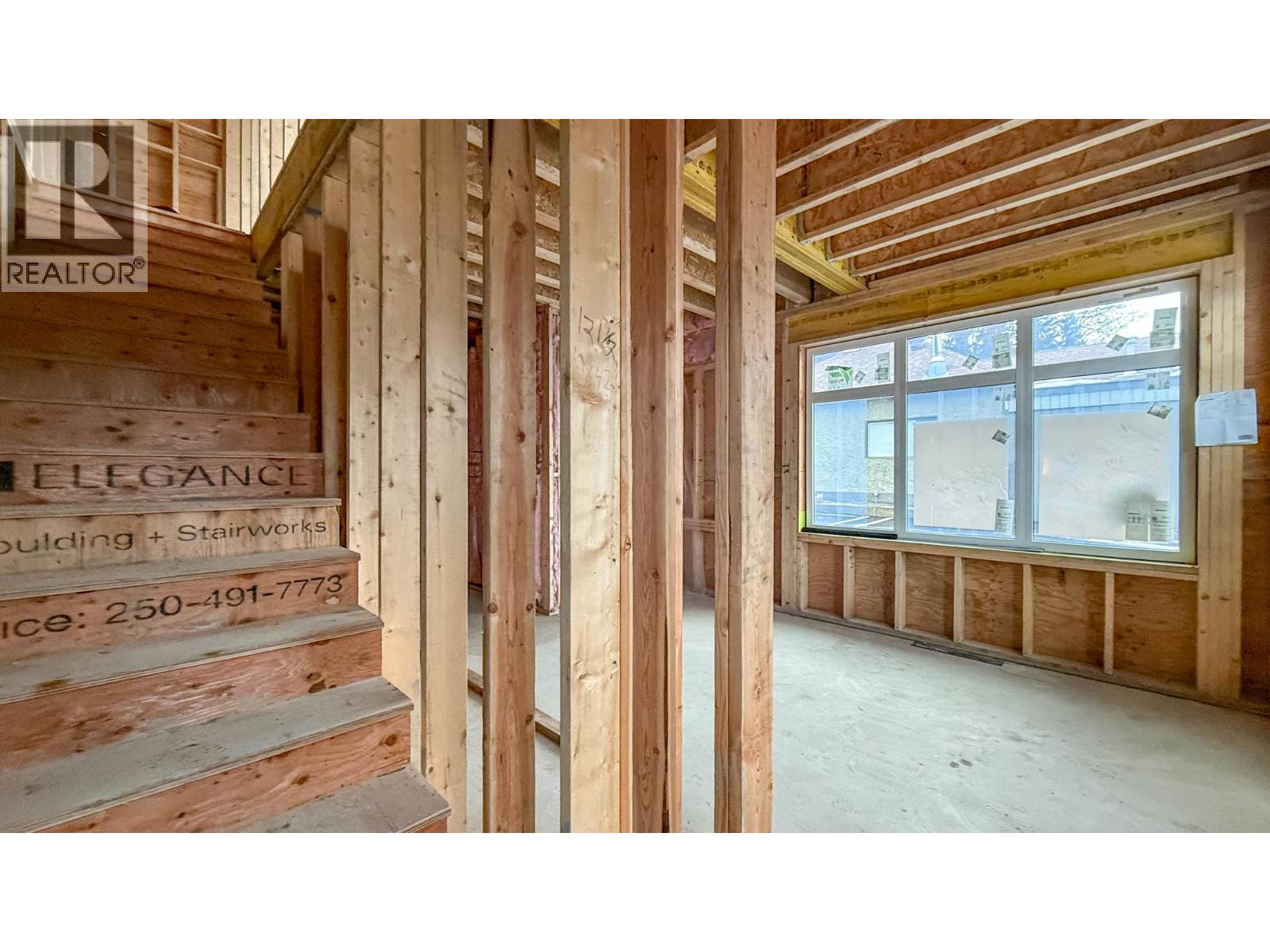 704 Cliff Avenue, Enderby, British Columbia  V0V 1V4 - Photo 13 - 10366012