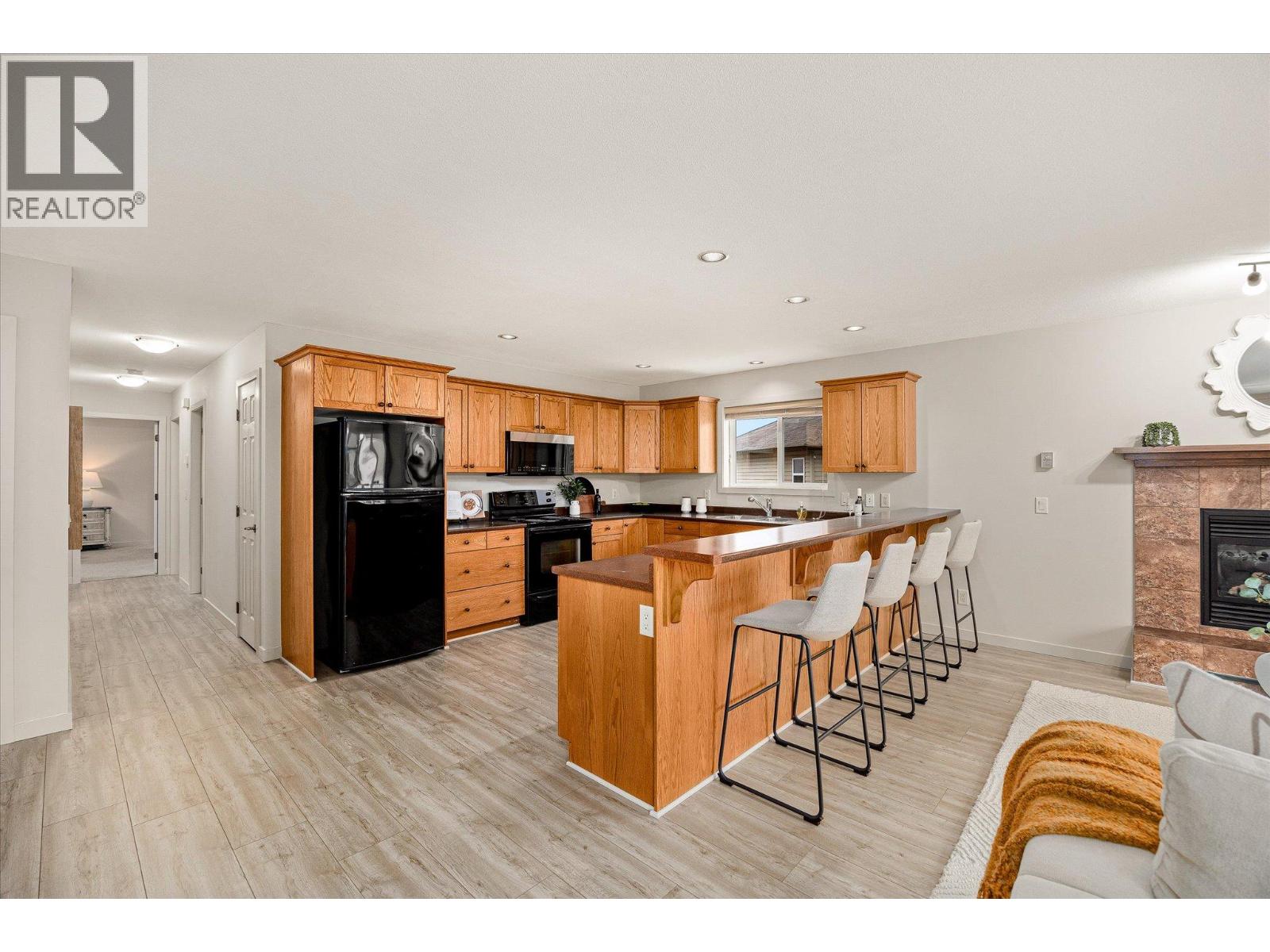 848 Galbraith Place, Kelowna, British Columbia  V1X 8A2 - Photo 7 - 10372791