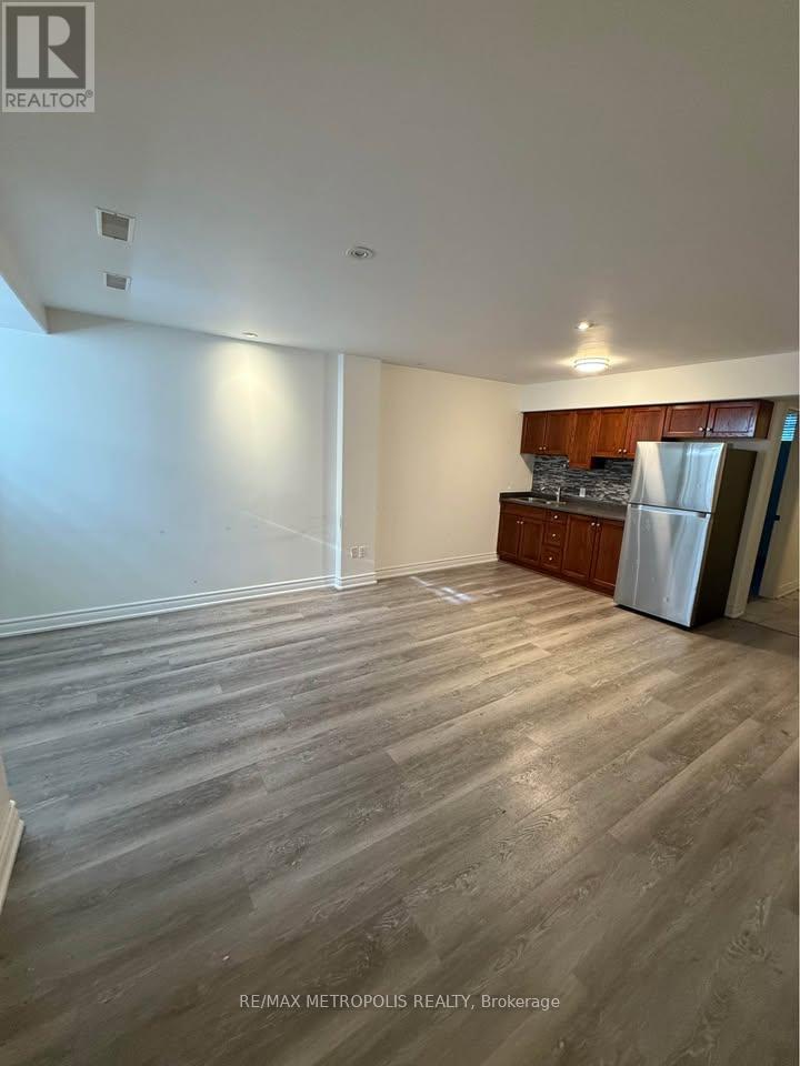 103 - 6045 Dunn Street, Niagara Falls, Ontario  L2G 2P2 - Photo 4 - X12729562