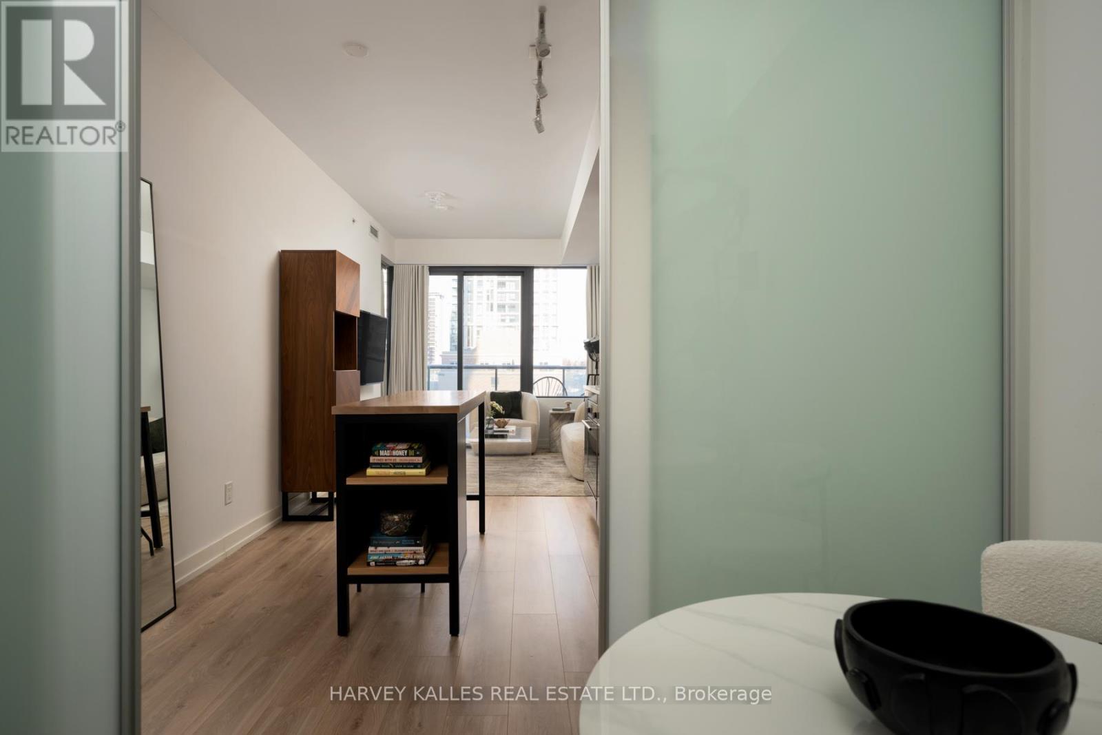 708 - 161 Roehampton Avenue, Toronto, Ontario  M4P 0C8 - Photo 21 - C12729588