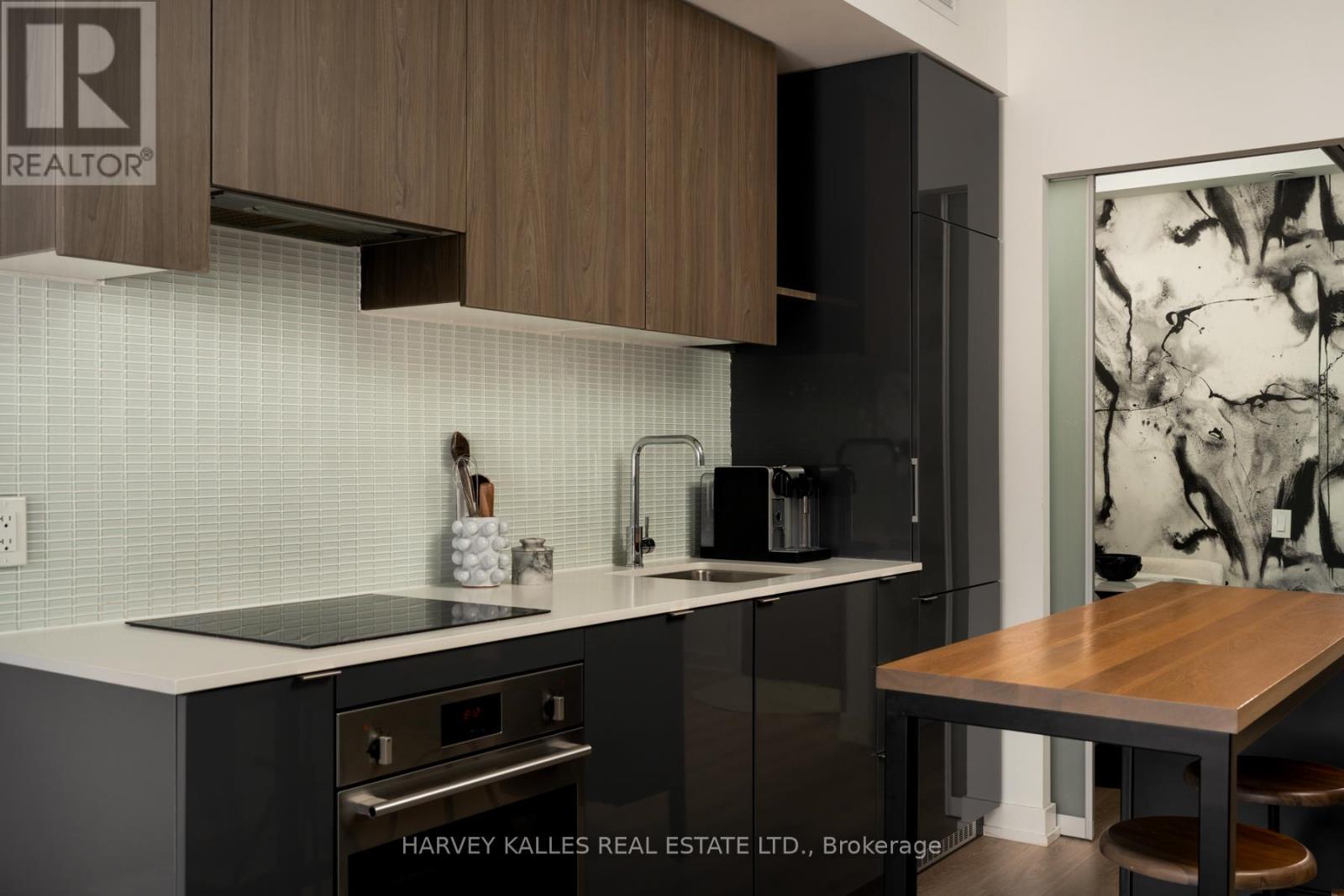 708 - 161 Roehampton Avenue, Toronto, Ontario  M4P 0C8 - Photo 16 - C12729588