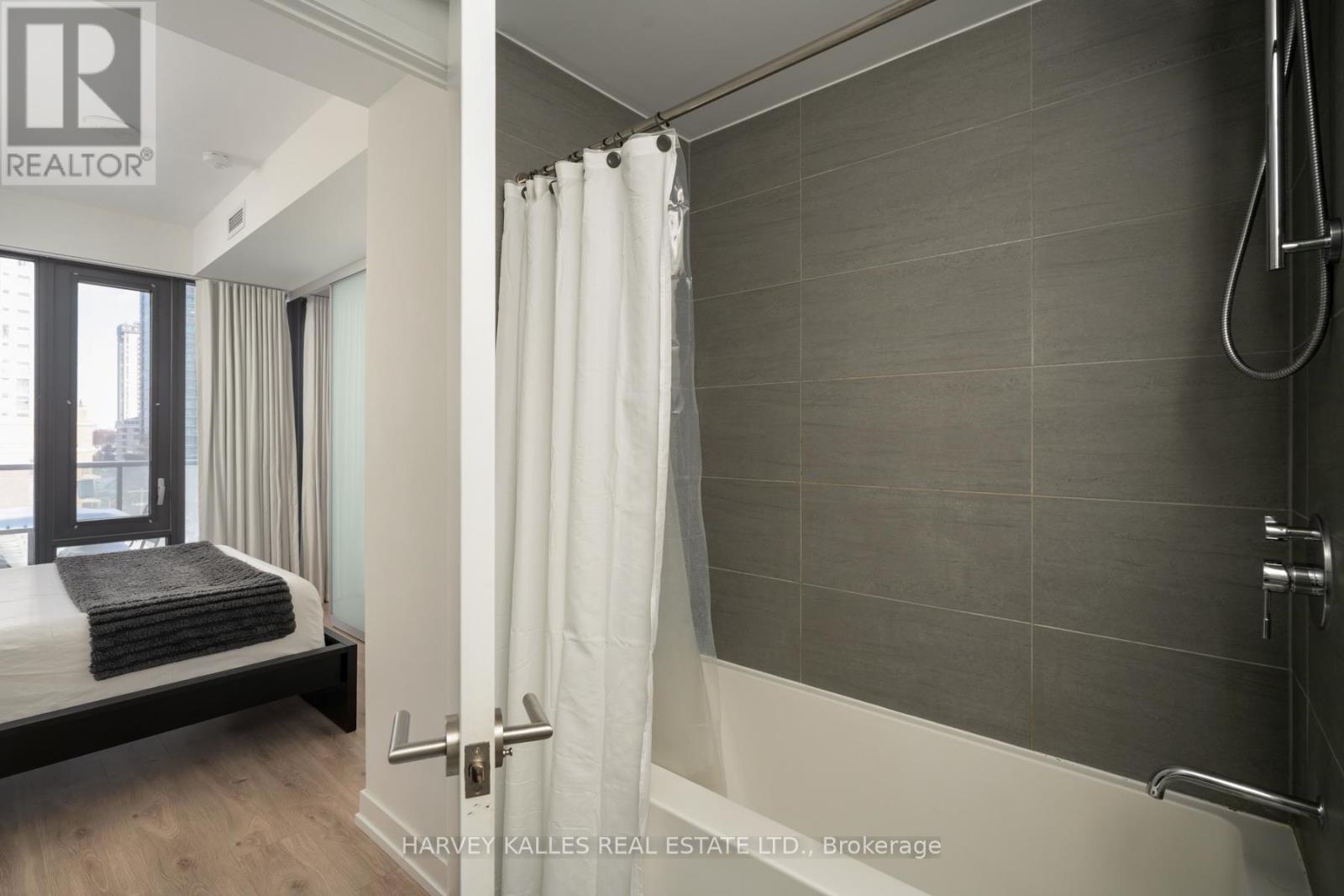 708 - 161 Roehampton Avenue, Toronto, Ontario  M4P 0C8 - Photo 30 - C12729588