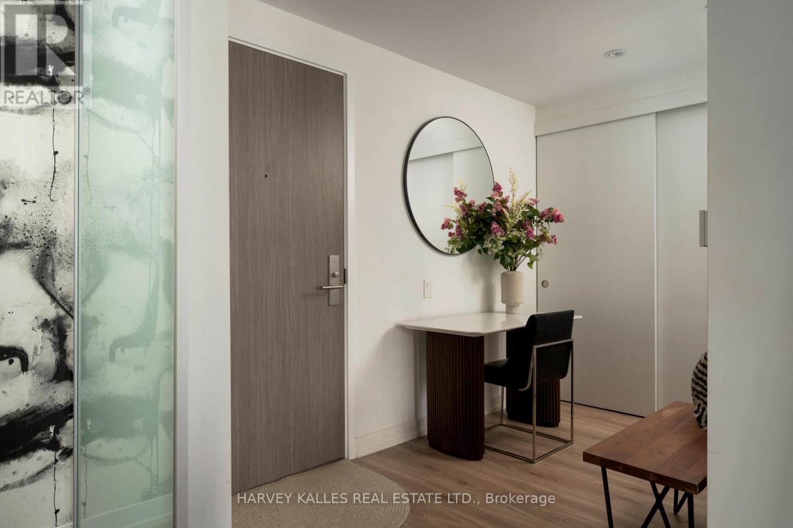 708 - 161 Roehampton Avenue, Toronto, Ontario  M4P 0C8 - Photo 8 - C12729588