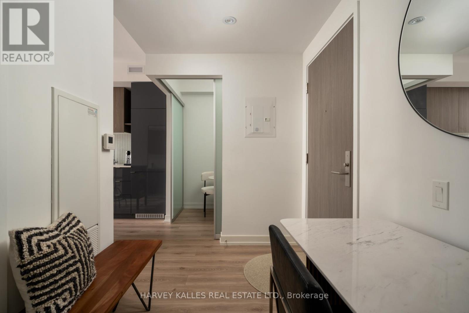 708 - 161 Roehampton Avenue, Toronto, Ontario  M4P 0C8 - Photo 9 - C12729588