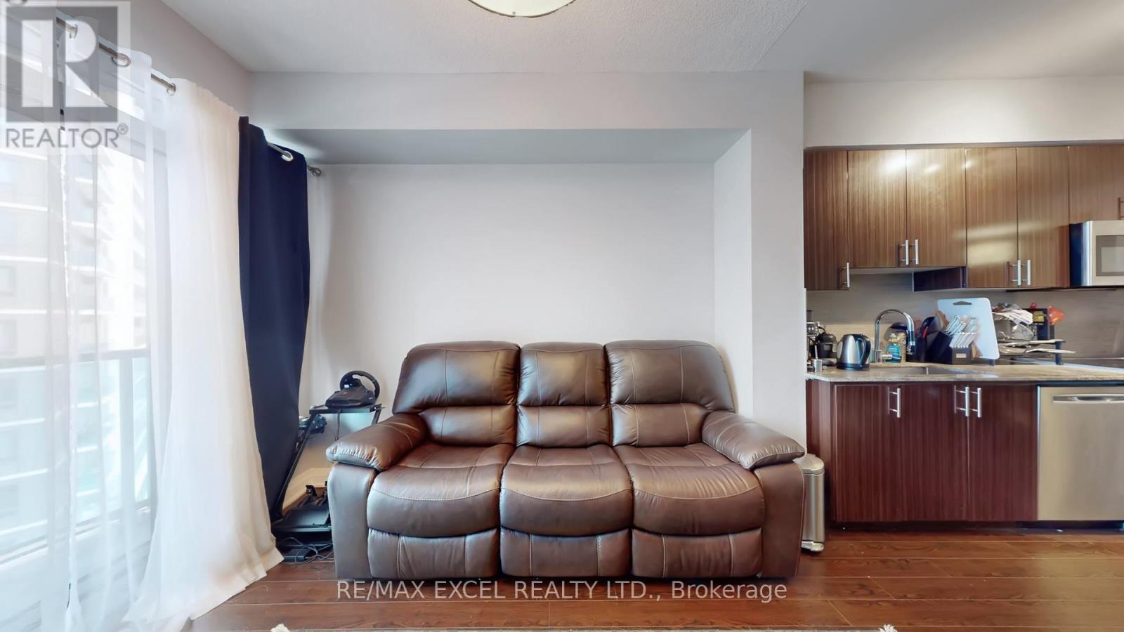 732 - 7161 Yonge Street, Markham, Ontario  L3T 0C8 - Photo 4 - N12709754