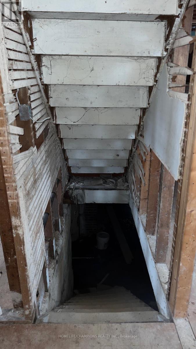 6025 Latimer Road, Georgina, Ontario  L0E 1R0 - Photo 31 - N12668472