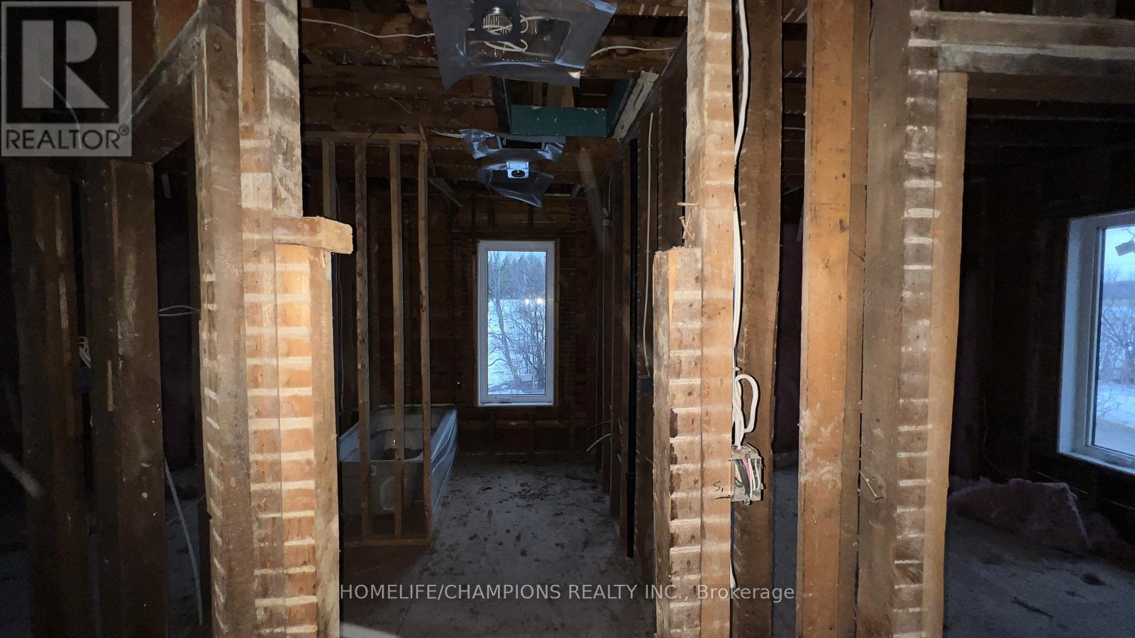 6025 Latimer Road, Georgina, Ontario  L0E 1R0 - Photo 36 - N12668472