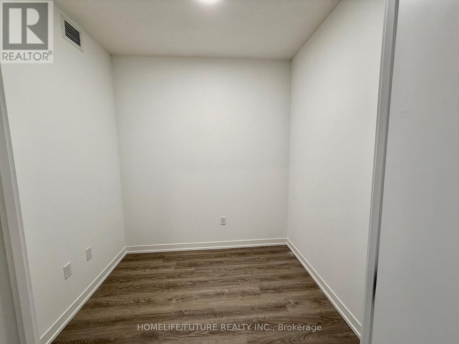 4715 - 8 Interchange Way, Vaughan, Ontario  L4K 5Z7 - Photo 4 - N12714214