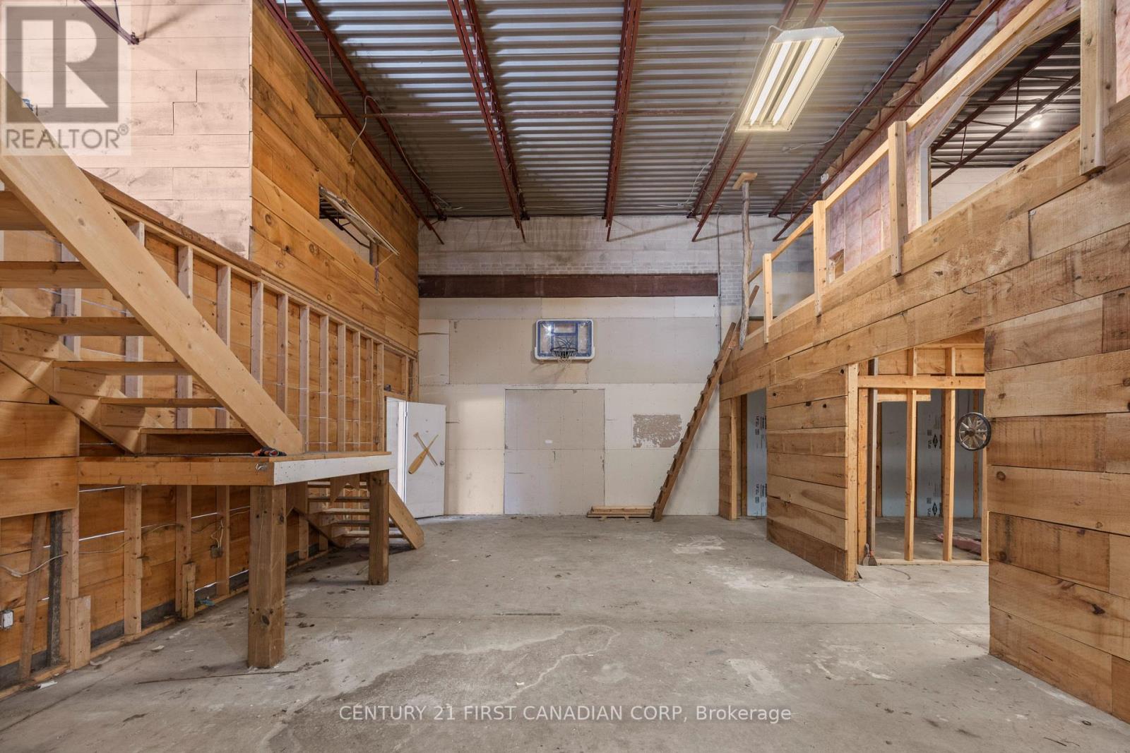 7024 Kilbourne Road, London South, Ontario  N6P 1K6 - Photo 10 - X12729780