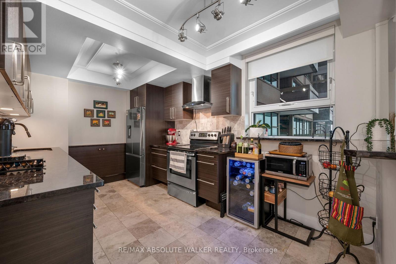 901 - 555 Brittany Drive, Ottawa, Ontario K1K 4C5 - Photo 10 - X12729698