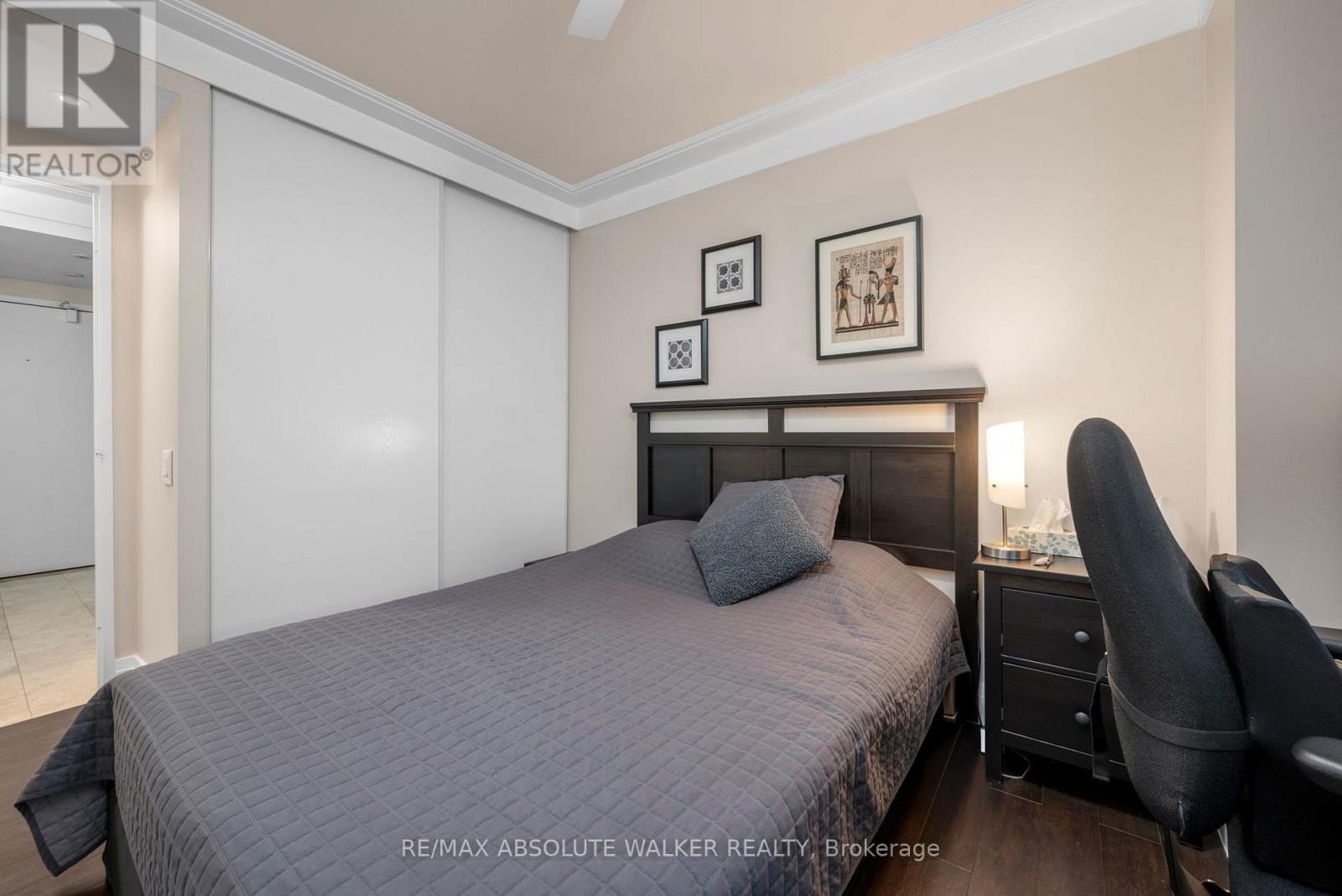 901 - 555 Brittany Drive, Ottawa, Ontario K1K 4C5 - Photo 23 - X12729698