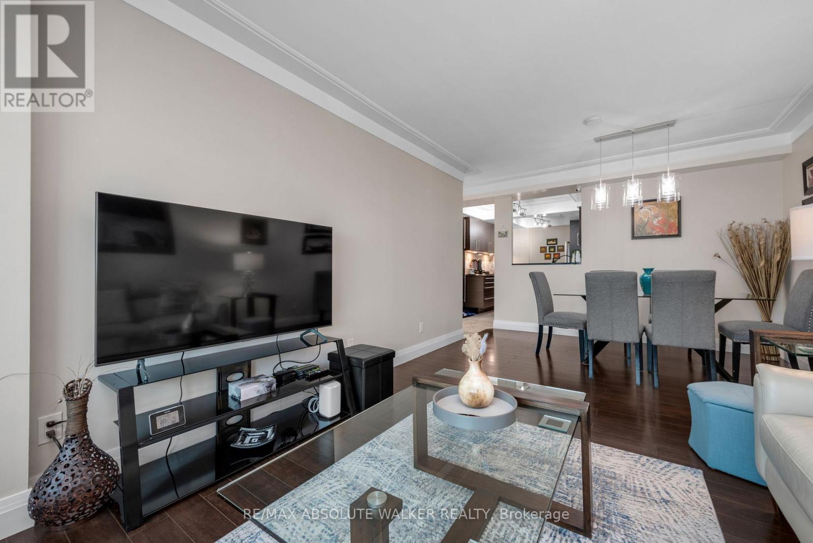 901 - 555 Brittany Drive, Ottawa, Ontario K1K 4C5 - Photo 6 - X12729698