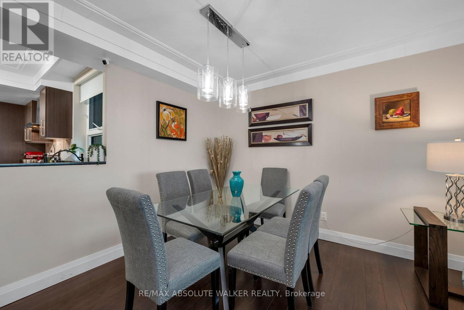 901 - 555 Brittany Drive, Ottawa, Ontario K1K 4C5 - Photo 8 - X12729698