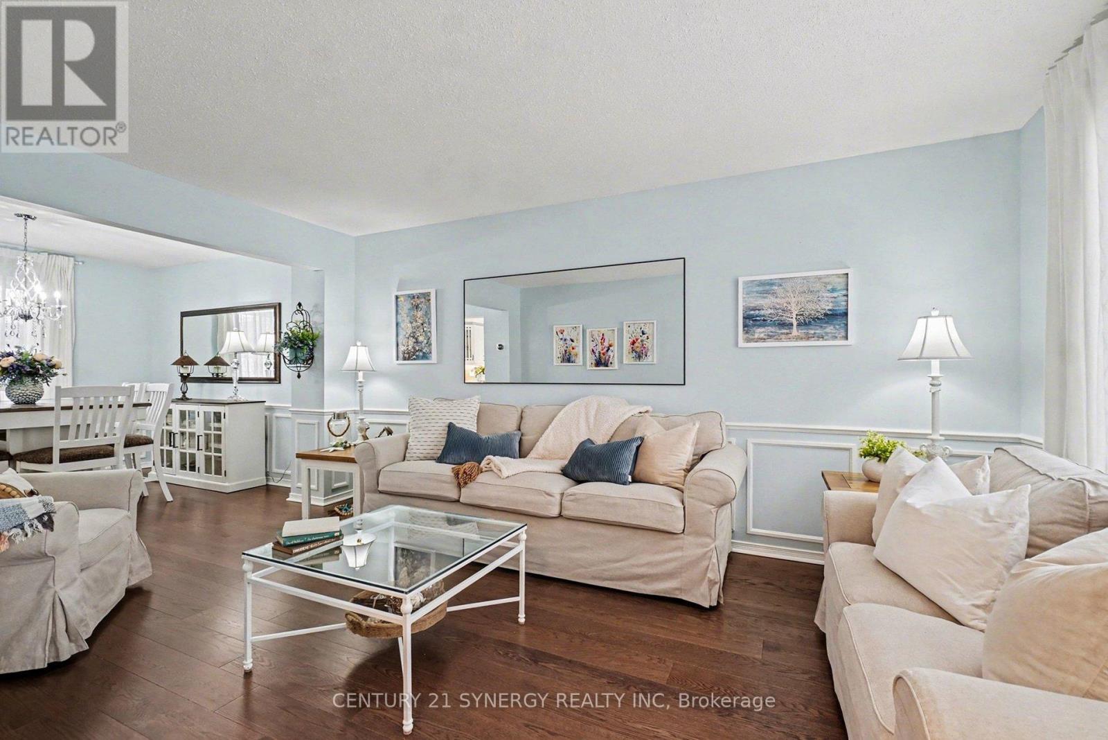 1916 Leclair Crescent, Ottawa, Ontario  K1E 3S7 - Photo 5 - X12729822