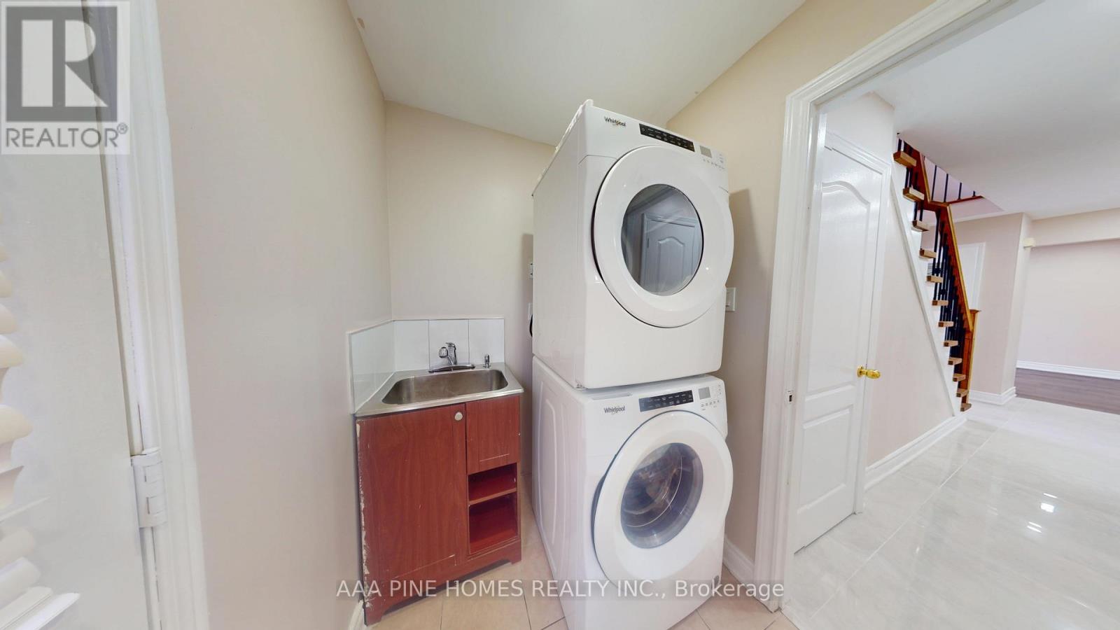 600 Whistler Drive, Oshawa, Ontario  L1J 8K2 - Photo 12 - E12710890