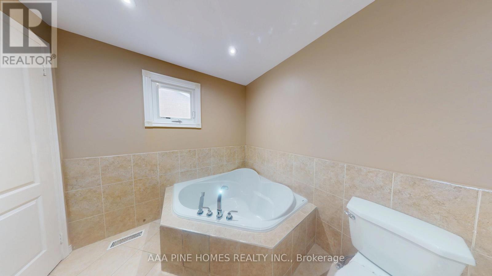 600 Whistler Drive, Oshawa, Ontario  L1J 8K2 - Photo 24 - E12710890