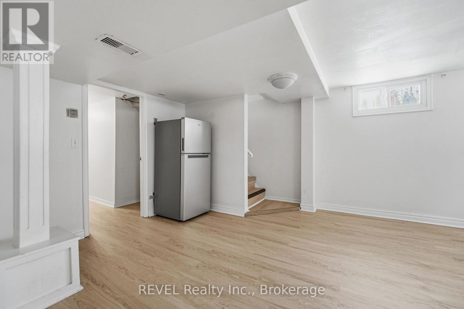 10 Redwood Avenue, St. Catharines, Ontario  L2M 3B2 - Photo 20 - X12729666