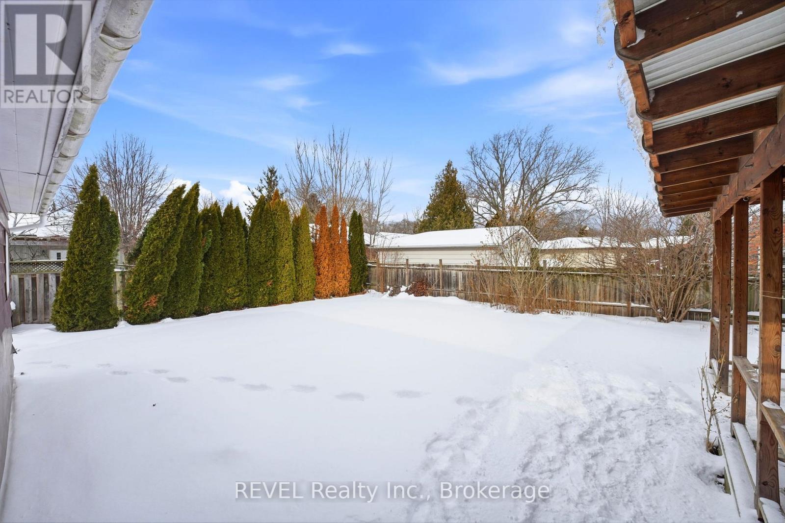 10 Redwood Avenue, St. Catharines, Ontario  L2M 3B2 - Photo 28 - X12729666