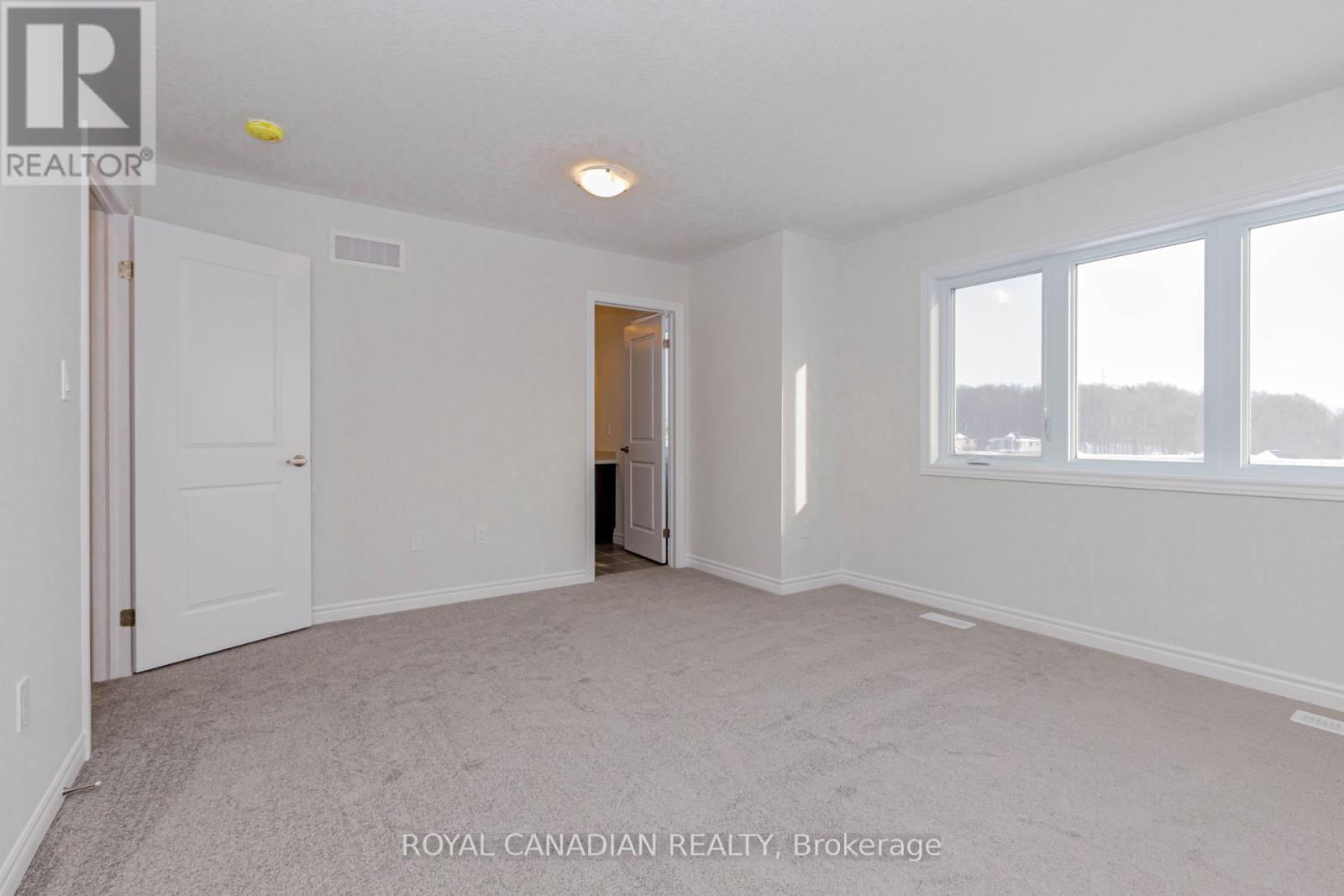 355 Benninger Drive, Kitchener, Ontario  N2E 0K1 - Photo 27 - X12722174