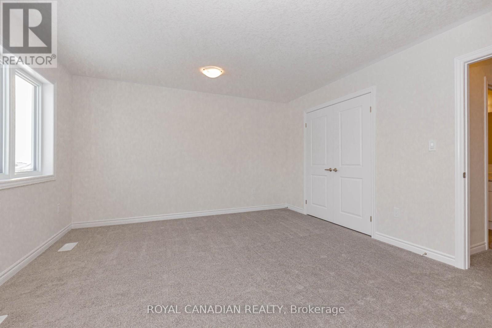 355 Benninger Drive, Kitchener, Ontario  N2E 0K1 - Photo 29 - X12722174