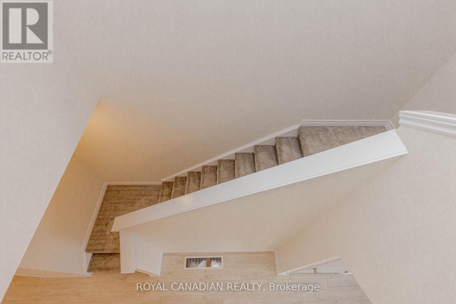 355 Benninger Drive, Kitchener, Ontario  N2E 0K1 - Photo 23 - X12722174