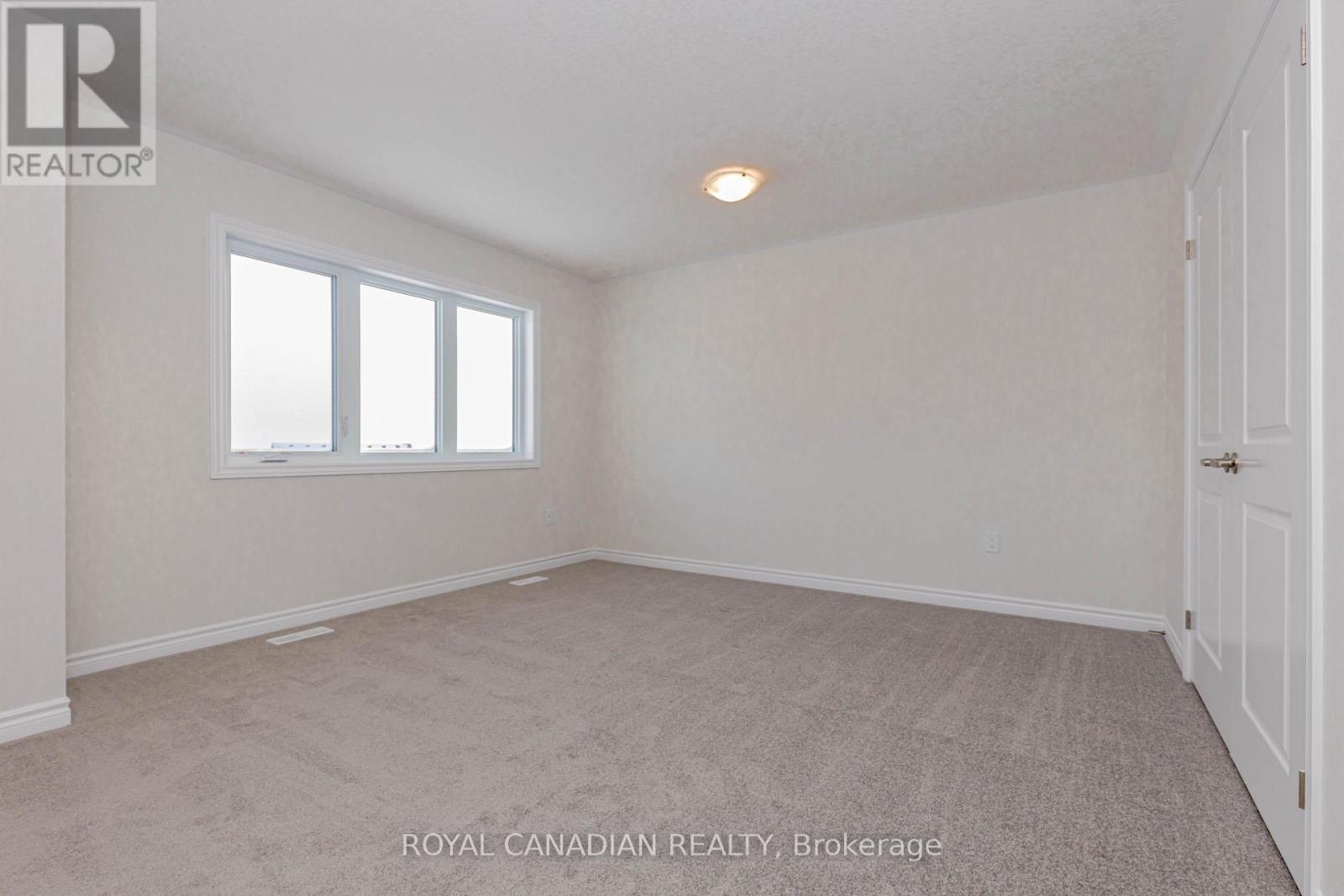 355 Benninger Drive, Kitchener, Ontario  N2E 0K1 - Photo 26 - X12722174