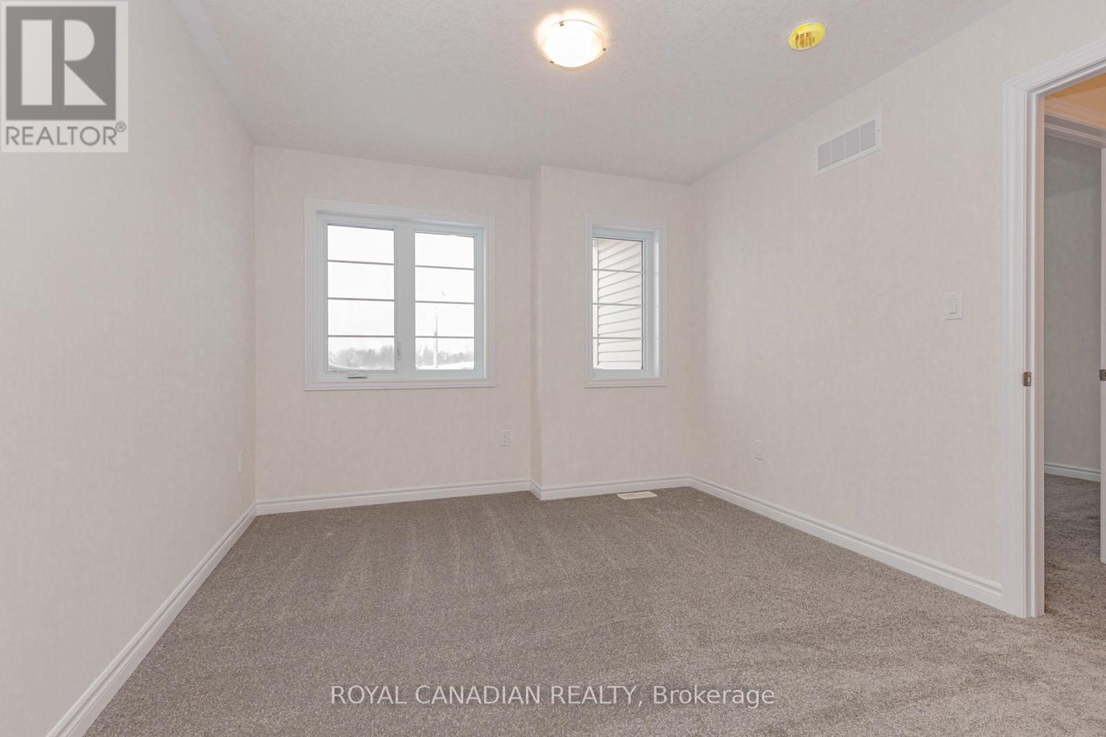 355 Benninger Drive, Kitchener, Ontario  N2E 0K1 - Photo 43 - X12722174