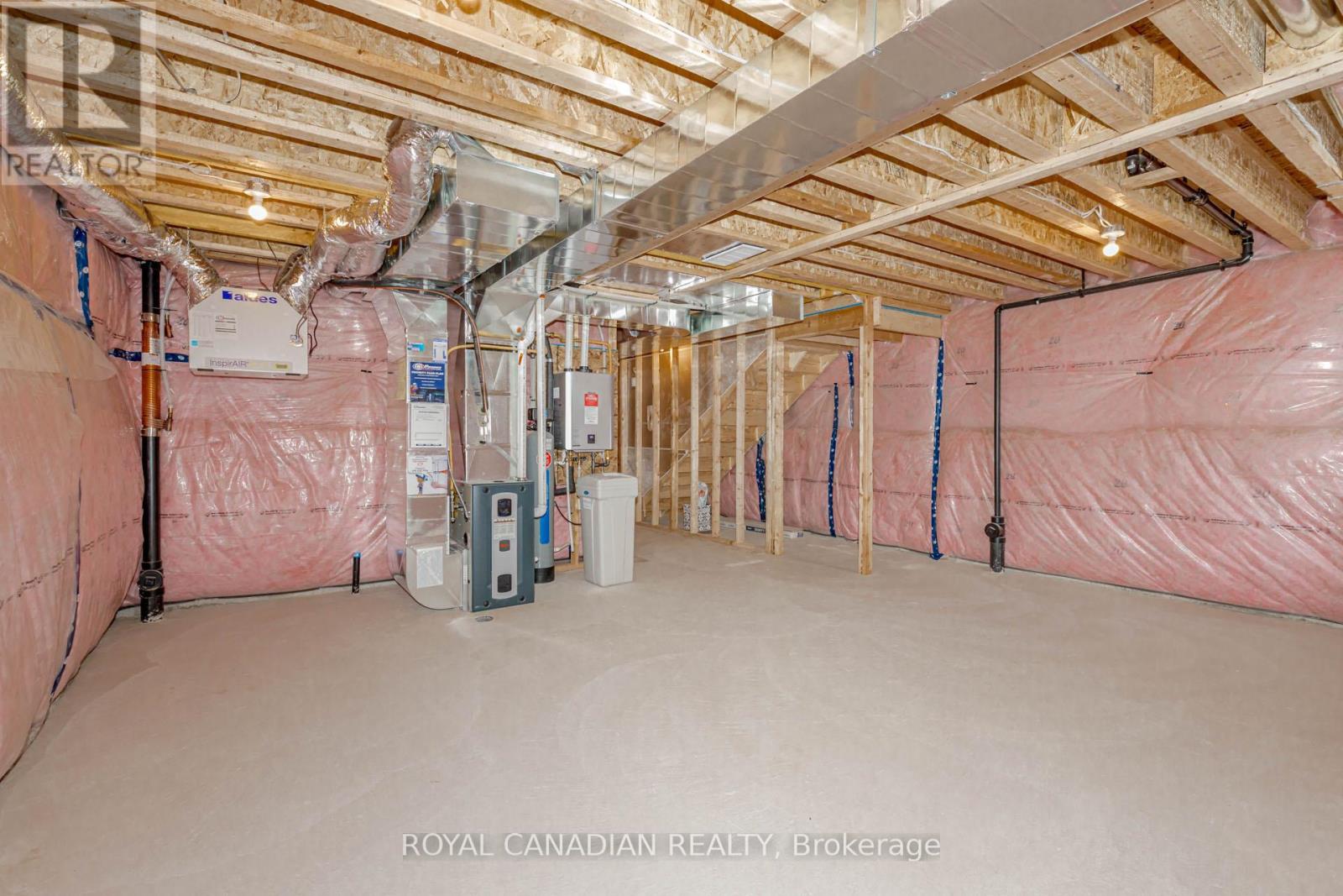 355 Benninger Drive, Kitchener, Ontario  N2E 0K1 - Photo 46 - X12722174