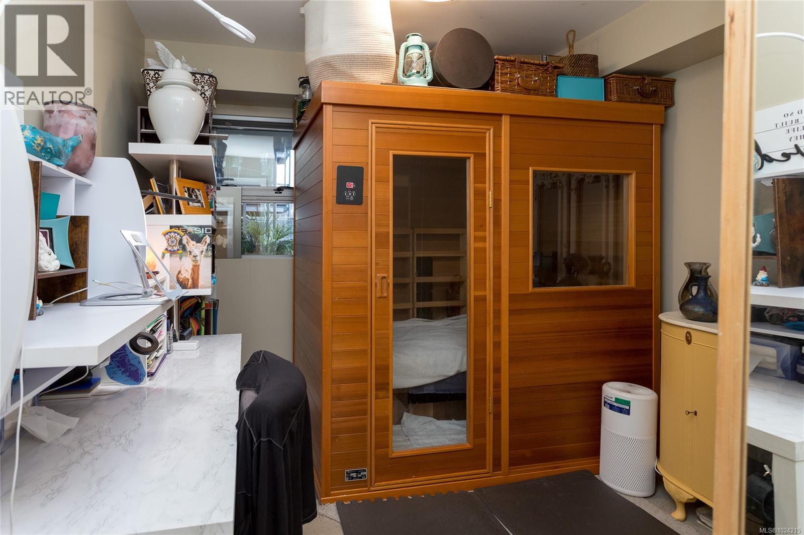 109 797 Tyee Rd, Victoria, British Columbia  V9A 7R4 - Photo 14 - 1024215