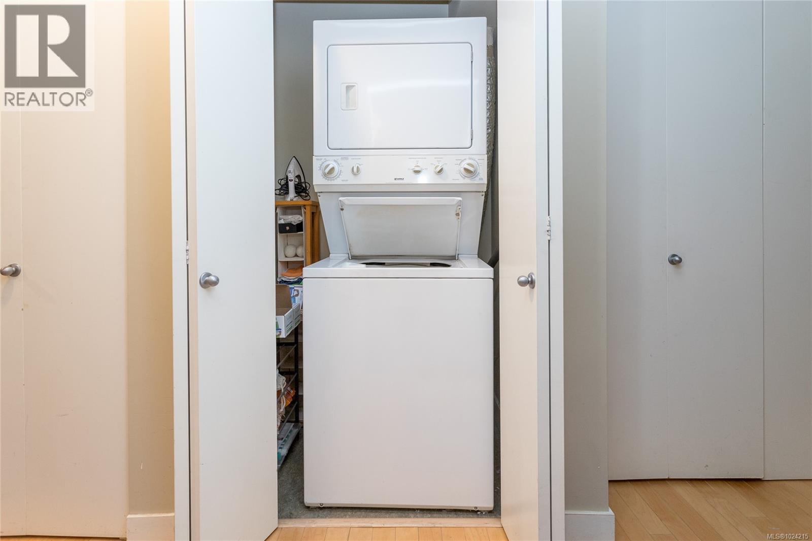 109 797 Tyee Rd, Victoria, British Columbia  V9A 7R4 - Photo 16 - 1024215