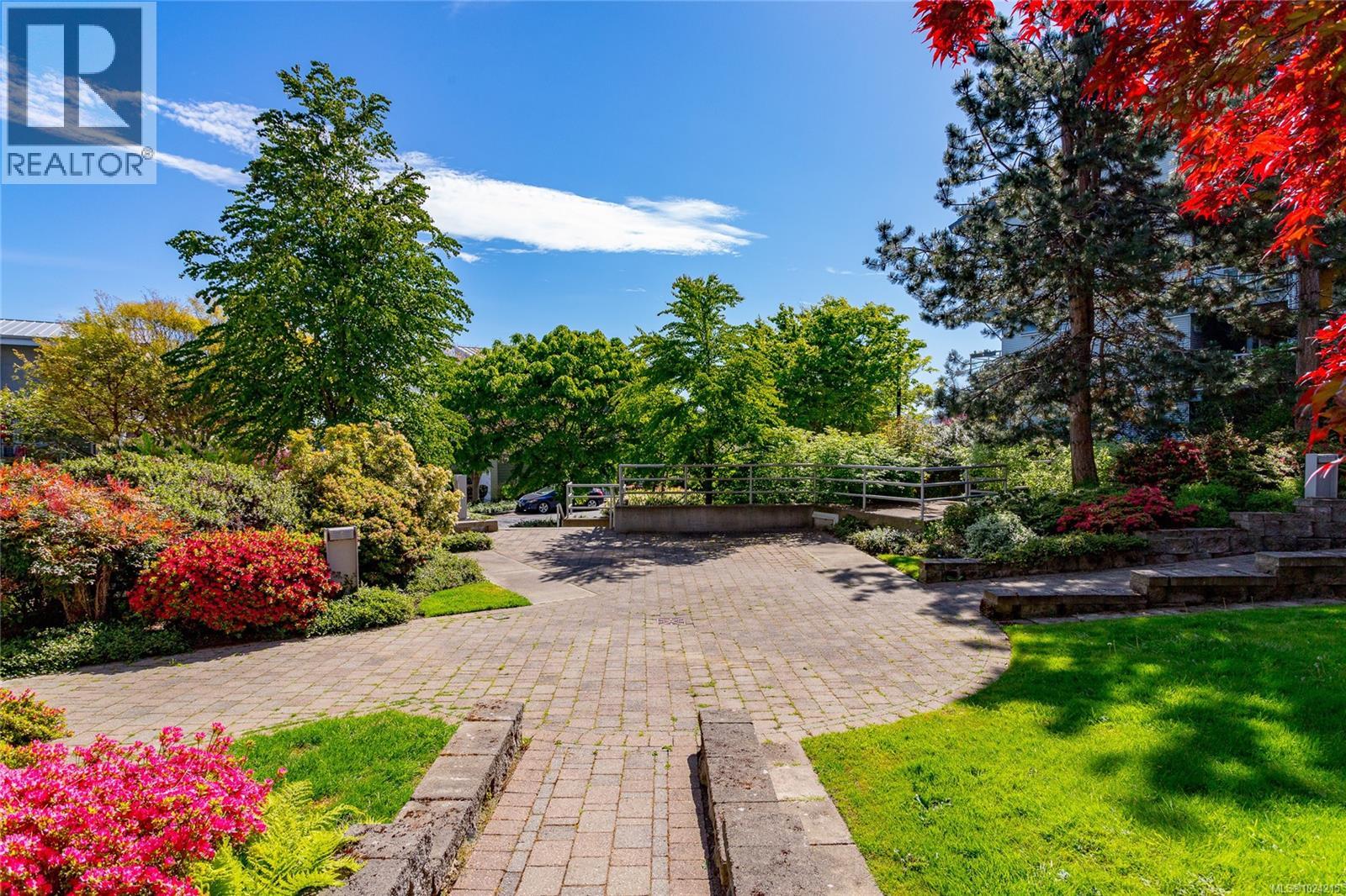 109 797 Tyee Rd, Victoria, British Columbia  V9A 7R4 - Photo 20 - 1024215