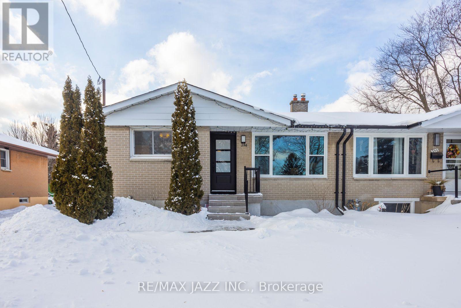 256 Trent Street, Oshawa, Ontario  L1J 4N1 - Photo 2 - E12729820