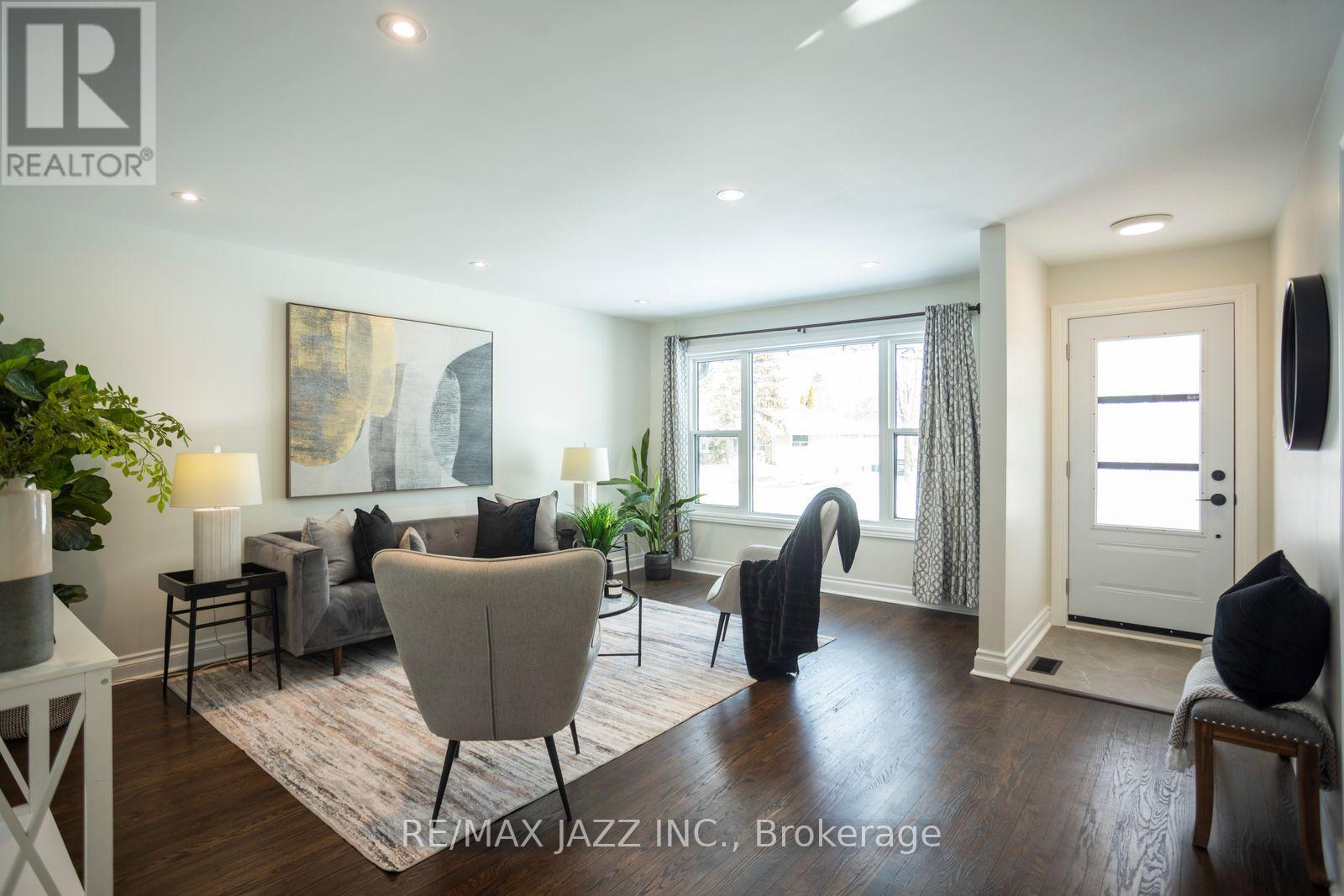 256 Trent Street, Oshawa, Ontario  L1J 4N1 - Photo 4 - E12729820