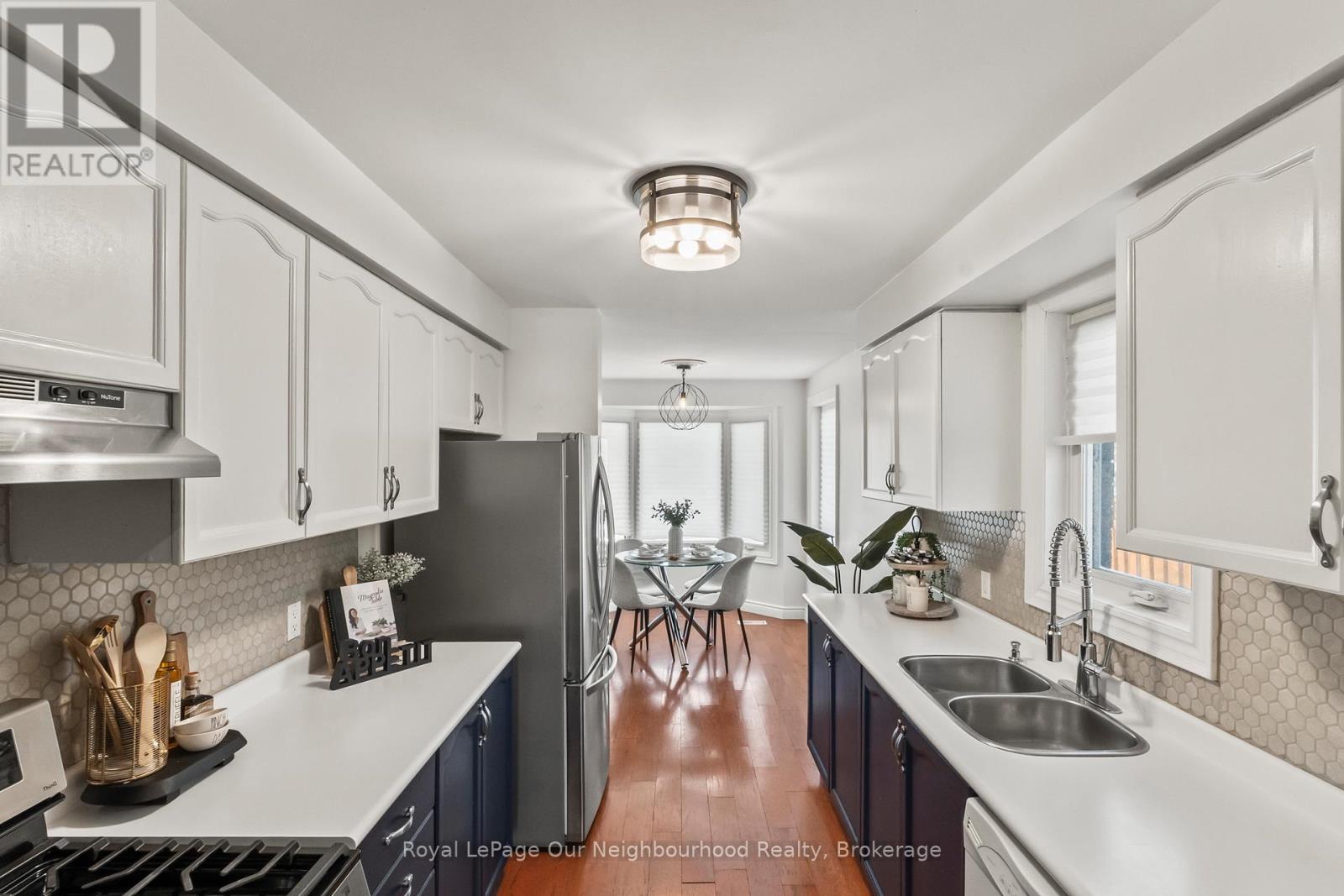 815 Buttonbush Court, Oshawa, Ontario L1K 2H9 - Photo 7 - E12729884