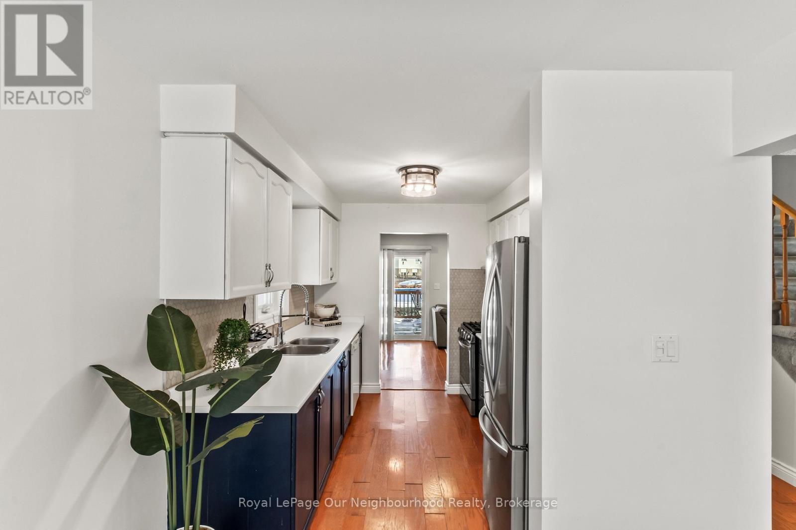 815 Buttonbush Court, Oshawa, Ontario L1K 2H9 - Photo 9 - E12729884