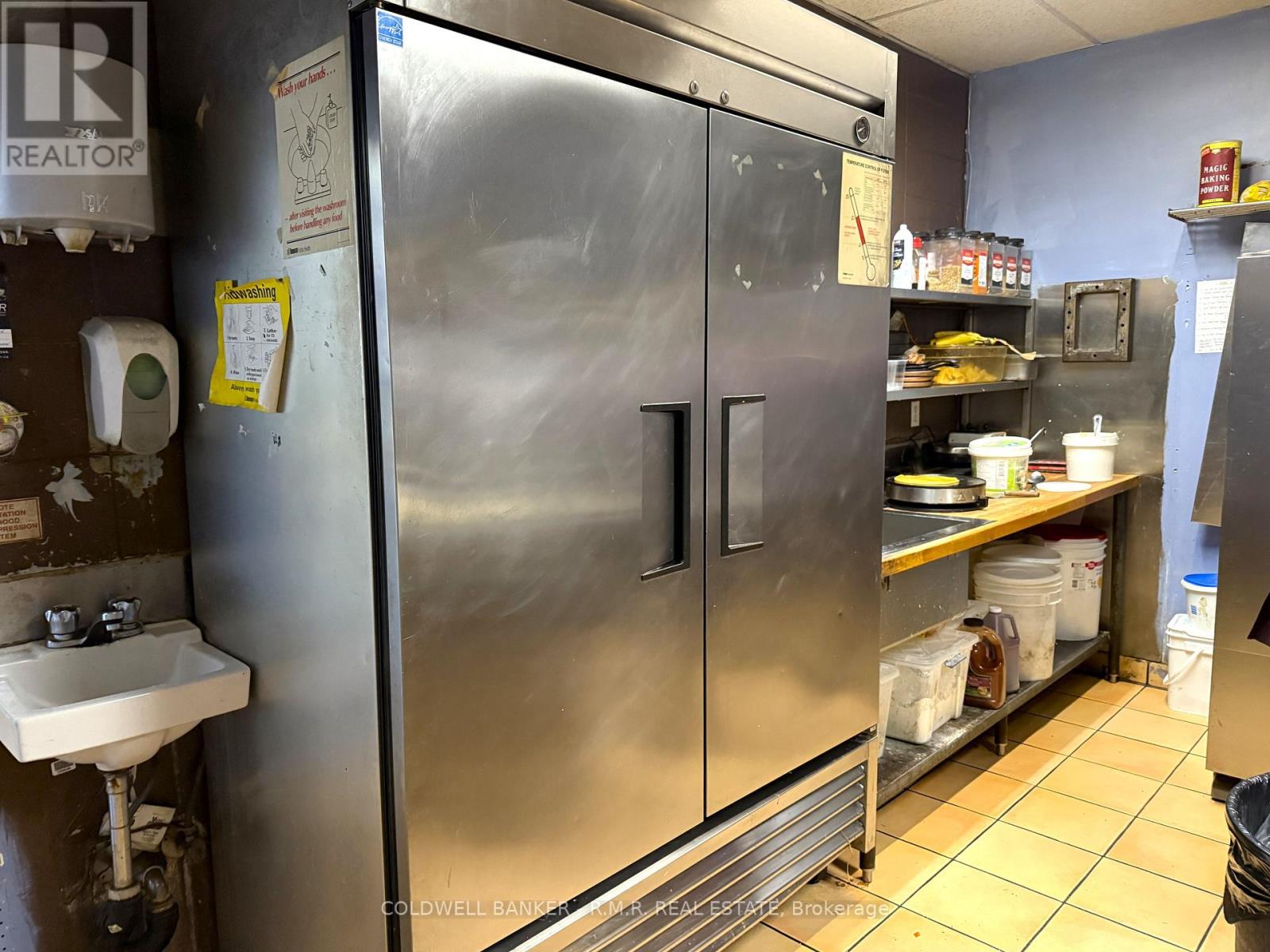 390 Roncesvalles Avenue, Toronto, Ontario  M6R 2M9 - Photo 3 - W12729776