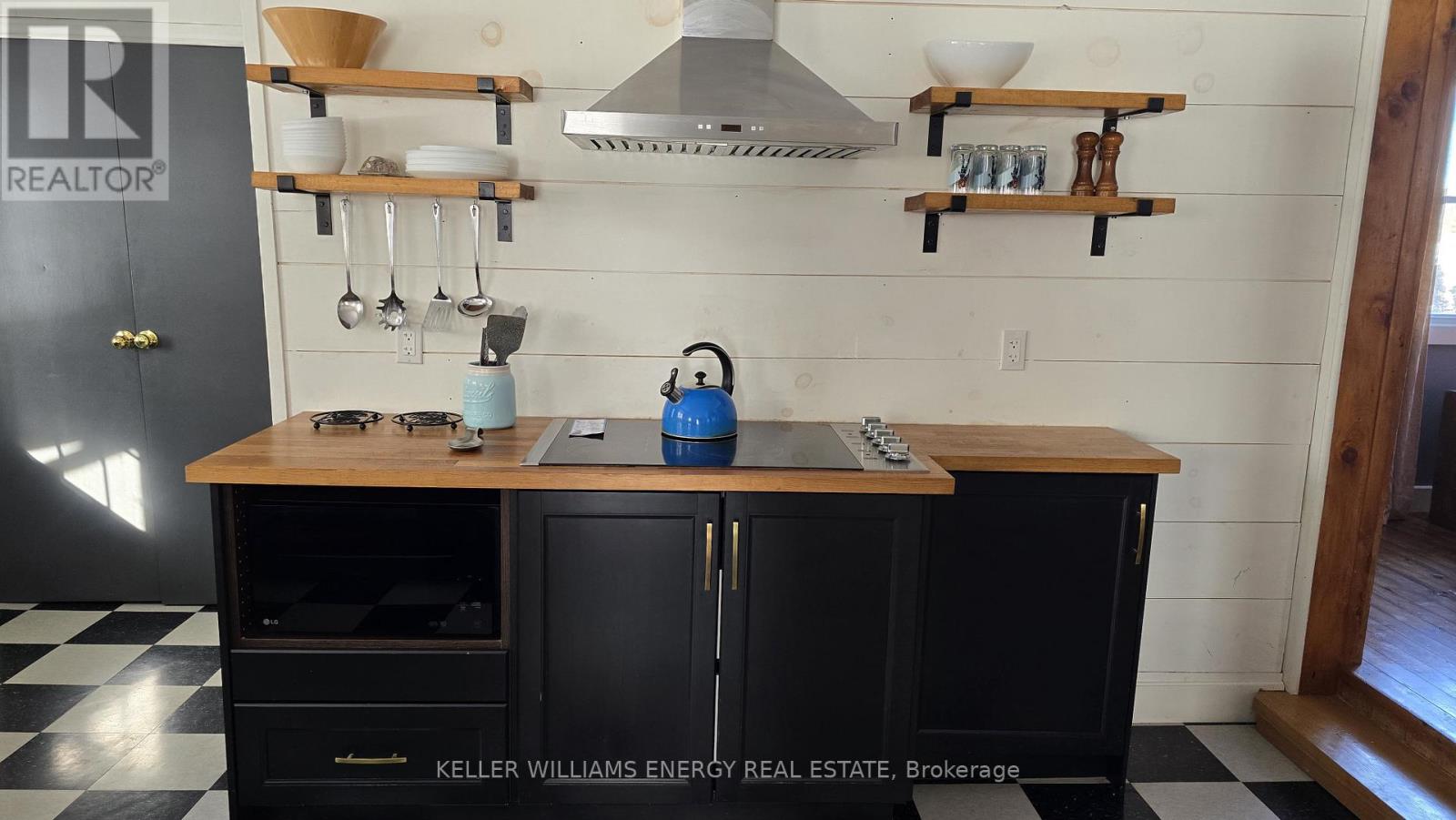 34 Captains Drive, Prince Edward County, Ontario  K0K 2T0 - Photo 3 - X12729670